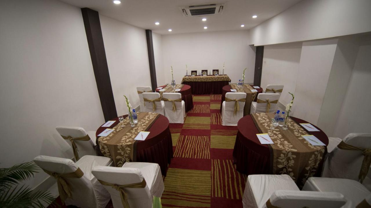 Hotel Abode By Shree Venkateshwara Hyderabad Exteriör bild